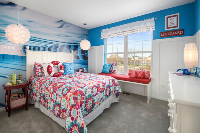 interieur van een tienerslaapkamer in maritieme stijl