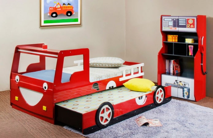 stapelbed-wagen in de kinderkamer