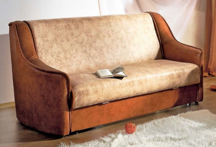 opvouwbaar model sabel in het interieur
