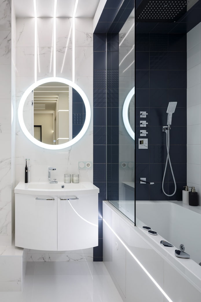 Verlichting in de badkamer in hightech-stijl