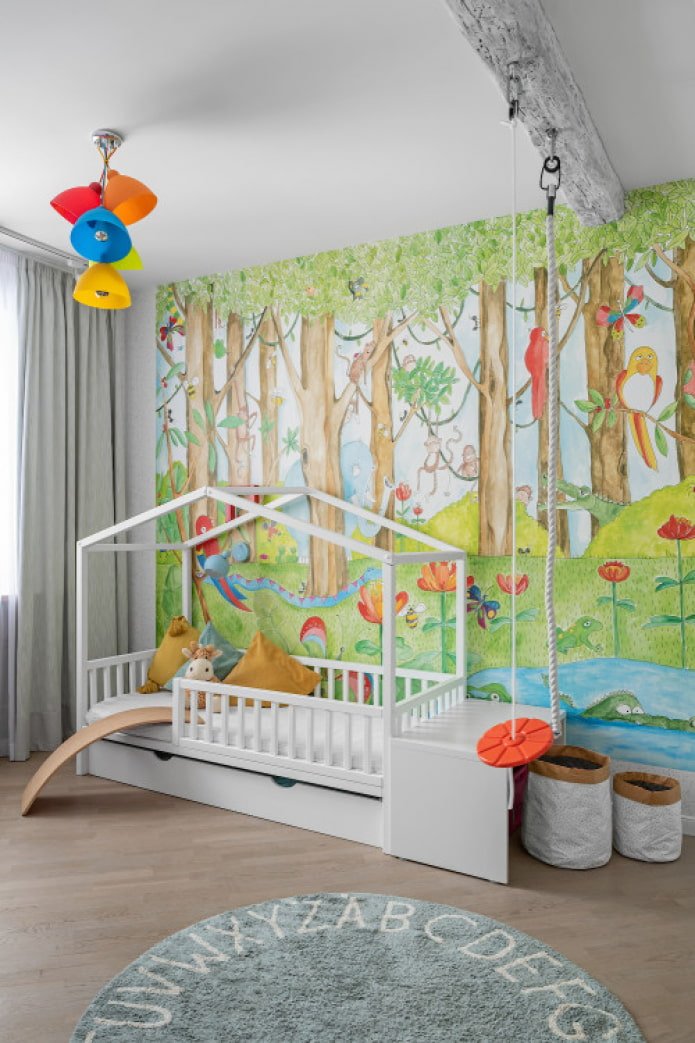 schilderijen aan de muur in de kinderkamer