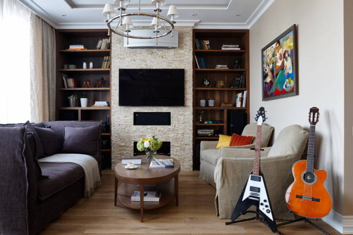 Woonkamer met bibliotheek
