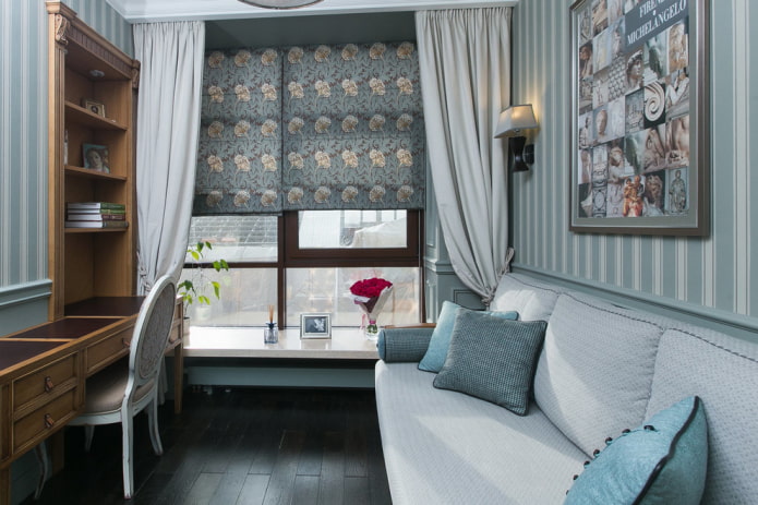 gordijnen in het interieur van de studeerkamer