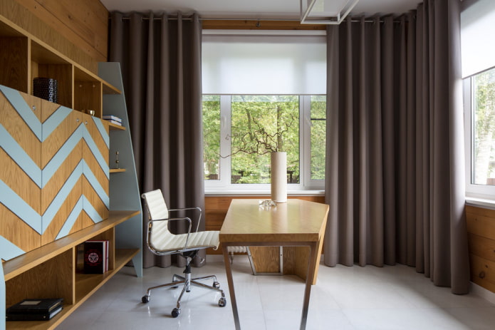 gordijnen in het interieur van de studeerkamer