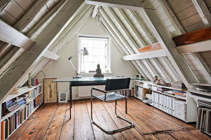 studeerkamer op zolder