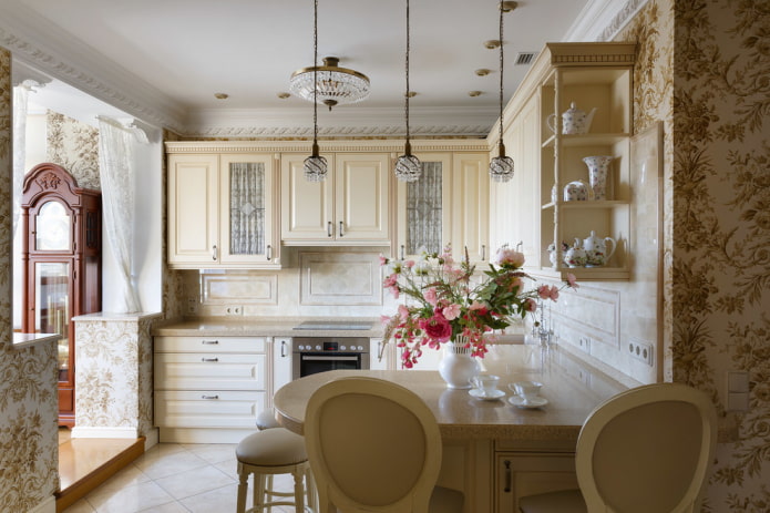 ontwerp van een kleine keuken gecombineerd met een loggia
