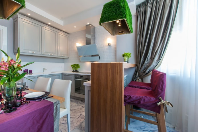 Keuken-eetkamer met bar