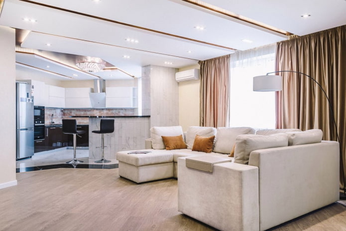 woonkamerontwerp in het interieur van een appartement van 100 vierkante meter