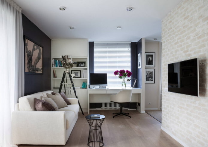 werkplek in het interieur van een studio van 35 vierkante meter