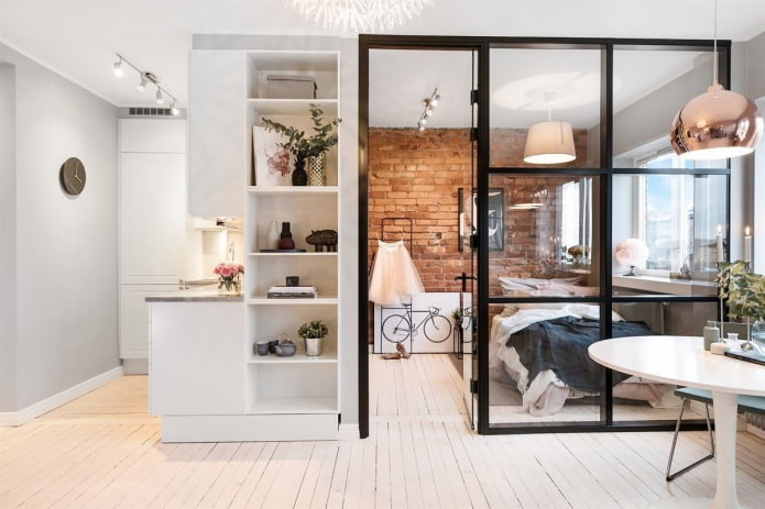 slaapkamer in een tweekamerappartement in Europese stijl