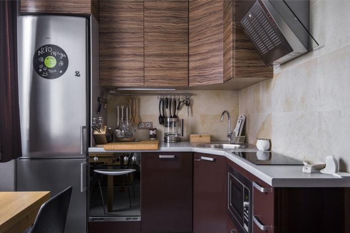 keukenontwerp in het interieur van een appartement van 45 vierkante meter