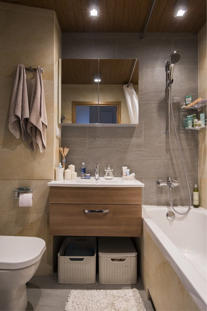 Badkamerontwerp in het interieur van een appartement van 45 vierkante meter