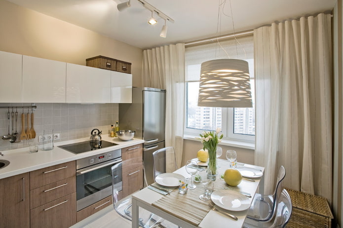 keukenontwerp in het interieur van een appartement van 45 vierkante meter