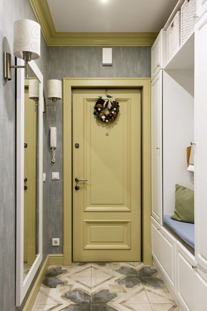 gangontwerp in het interieur van een appartement van 45 vierkante meter