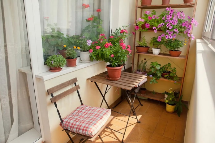 bloemen op de loggia