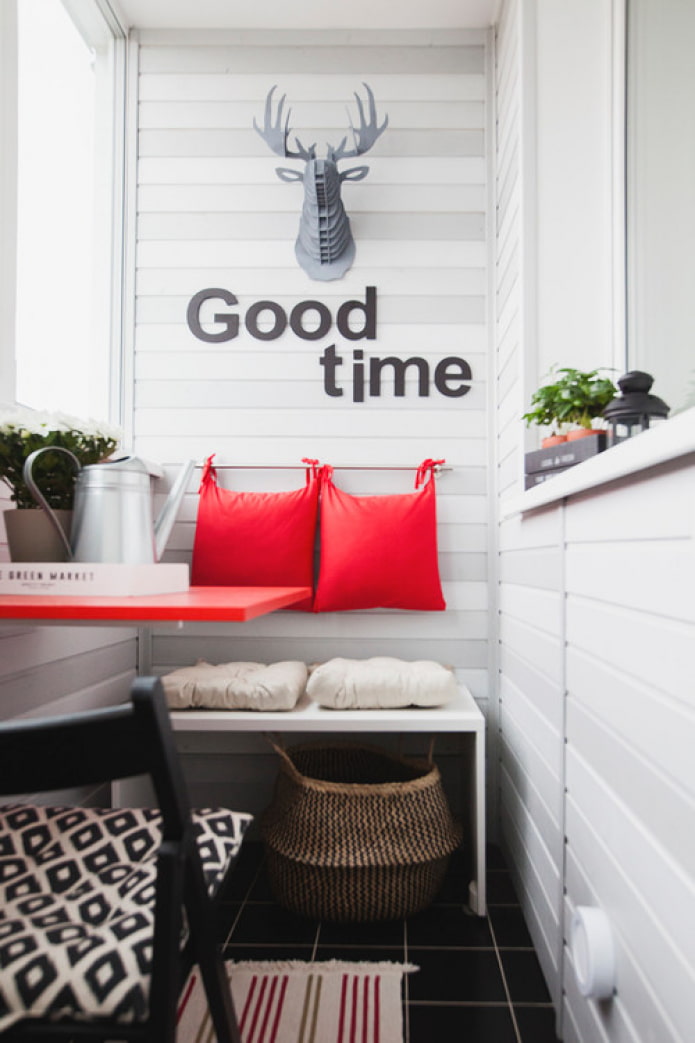 balkonafwerking met clapboard