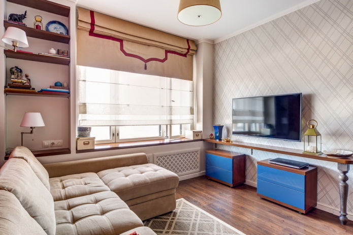 decoratie en textiel in het interieur van een kleine woonkamer