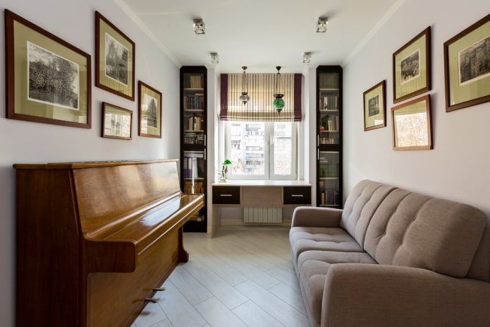 decoratie en textiel in het interieur van een kleine woonkamer