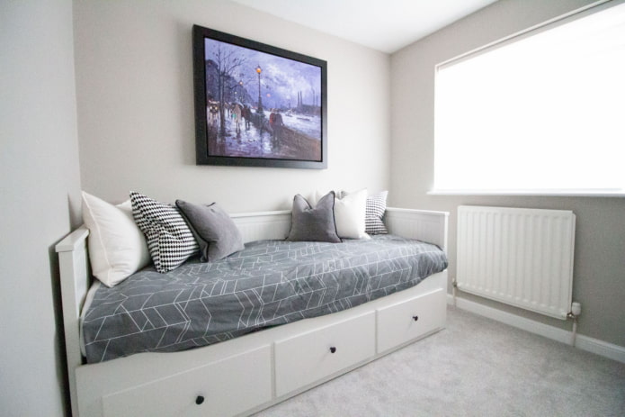 Bed met lades