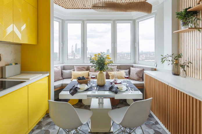 meubelopstelling in het interieur van een kleine keuken