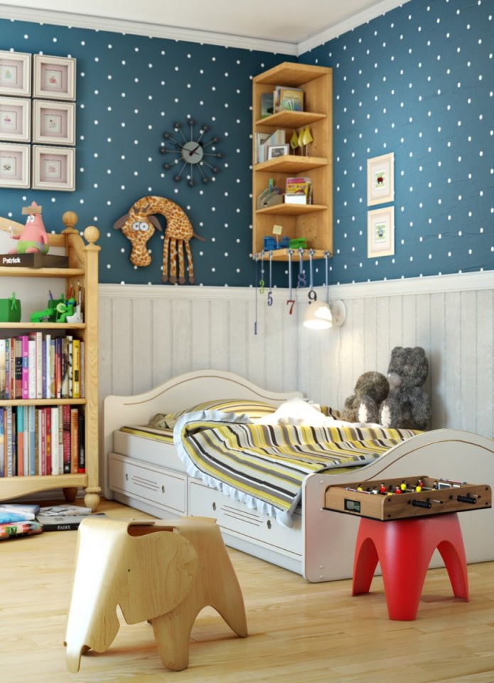 behang met stippen in het interieur van de kinderkamer
