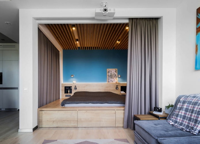 grote nis in een eenkamerappartement