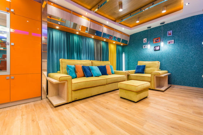 turquoise gordijnen met accentgeel