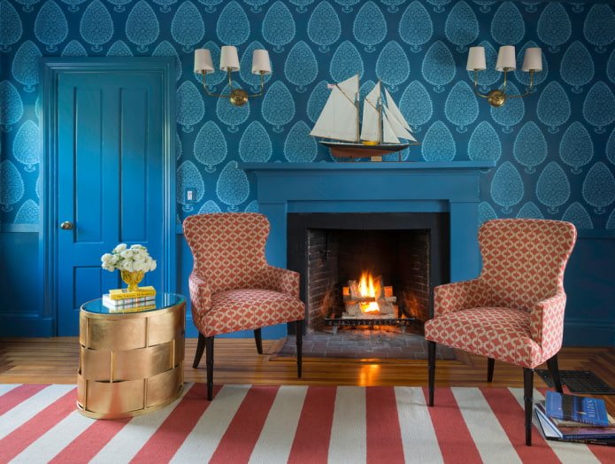 Blauw en lichtblauw behang met patroon