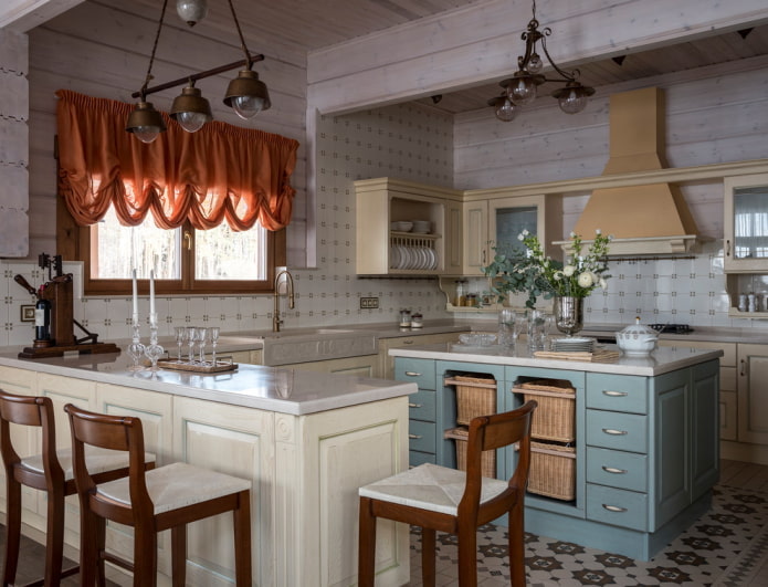oranje gordijnen in de keuken