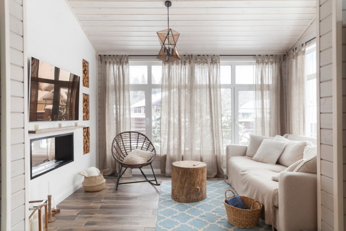 lange gordijnen in het interieur
