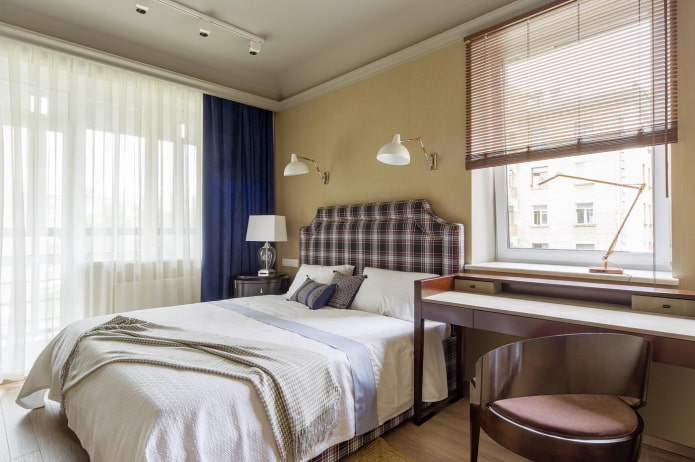 Vierkante slaapkamer met nachtkastje