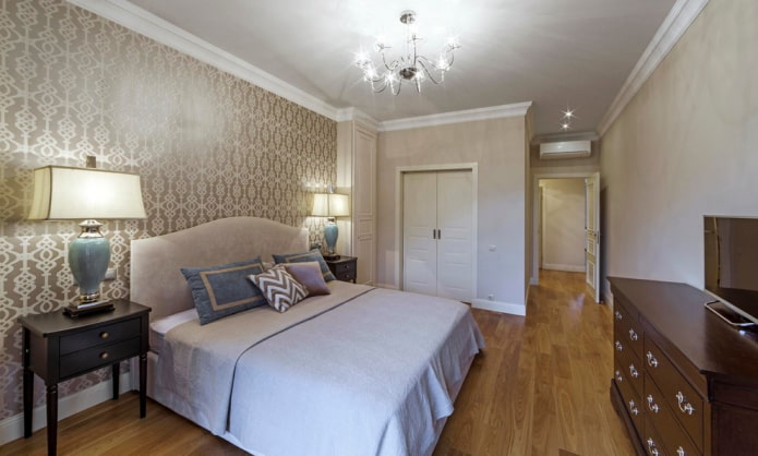 Slaapkamer met kleedkamer