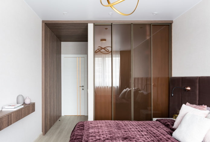 kledingkast in de slaapkamer