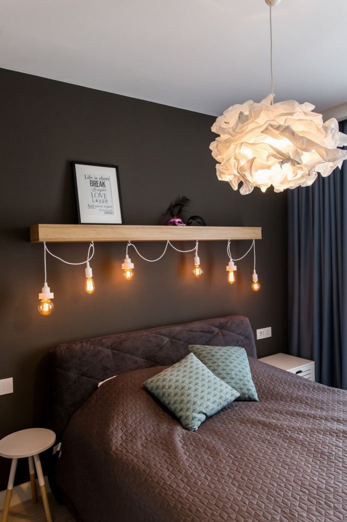 slinger boven het bed