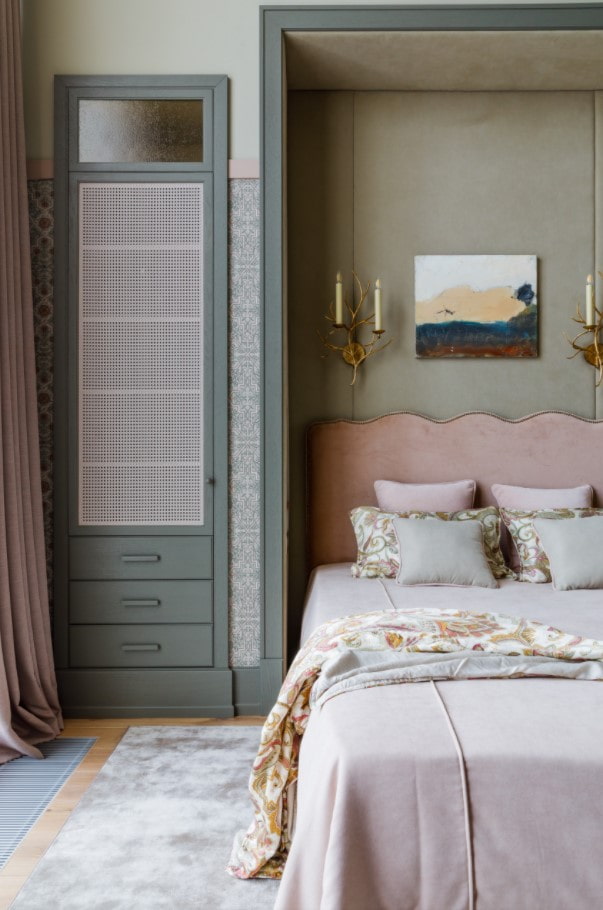 bed in een nis