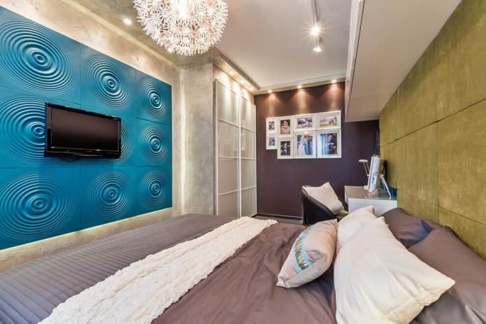 blauwe 3D-panelen op de muur in de slaapkamer