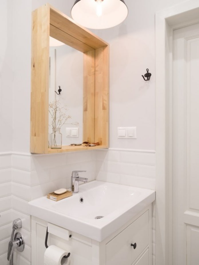 witte Scandinavische badkamer
