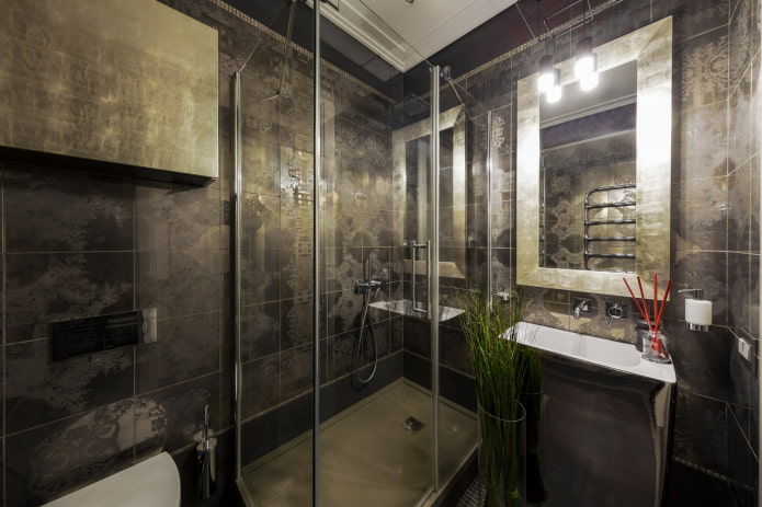 Badkamer in donkere tinten
