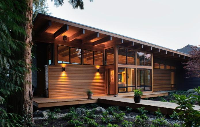 houten huis in hightech-stijl