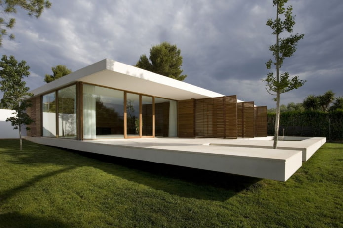 huis met ??n verdieping in hightech-stijl