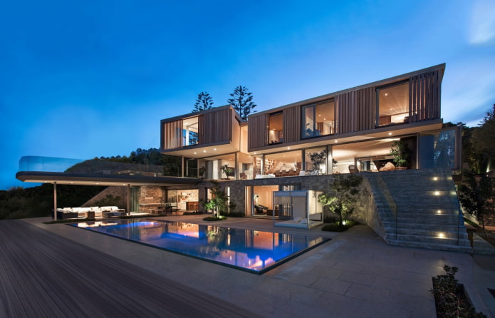 huis in hightech-stijl aan de kust