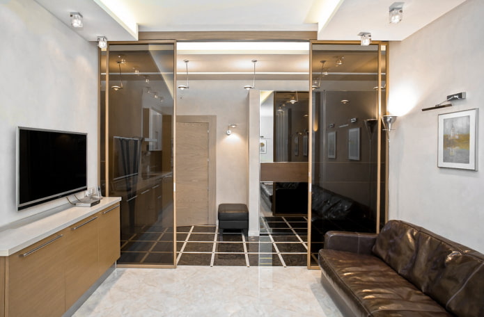 compartimentdeuren in een wand in het interieur