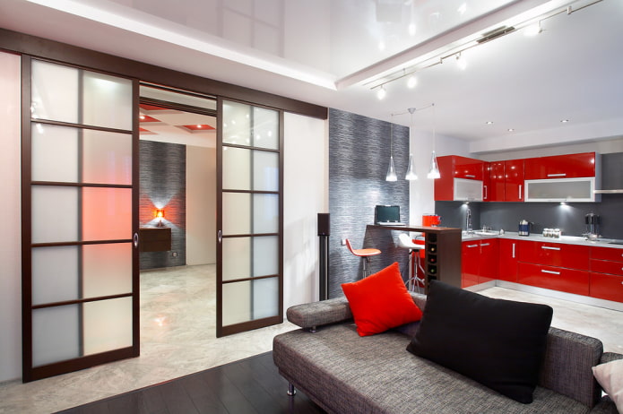 compartimentopenende deuren in het interieur
