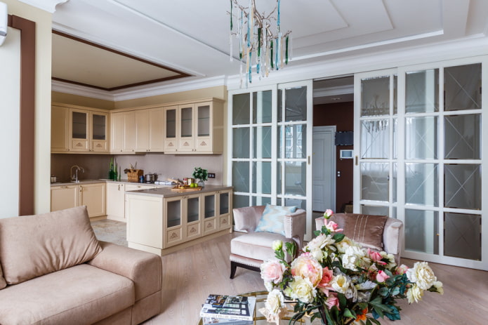 compartimentdeuren in een wand in het interieur