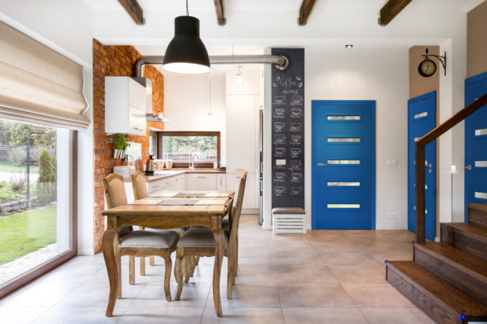 deuren in het interieur in loftstijl