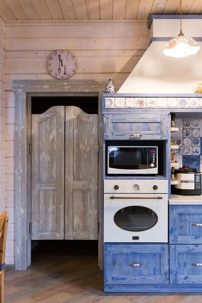 deuren in het interieur in Proven?aalse stijl