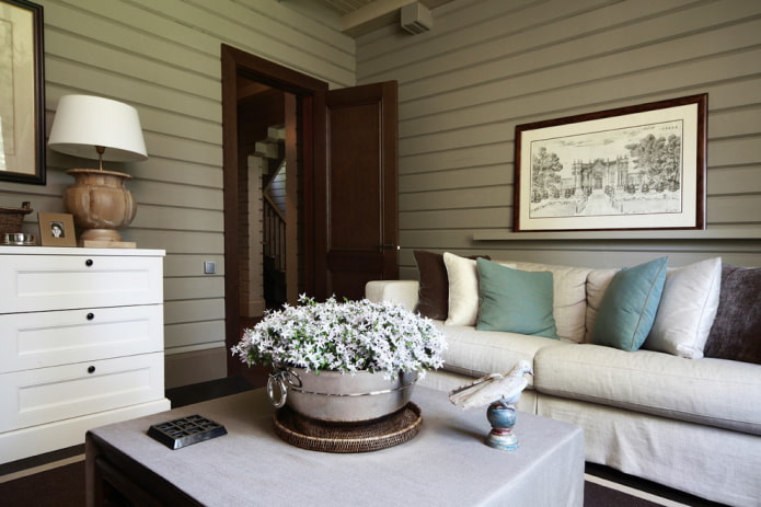 wenge-kleurige deuren in het interieur van de woonkamer