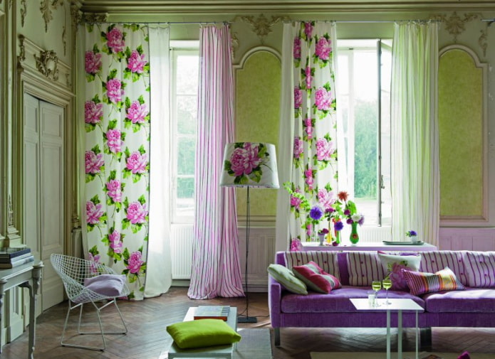gordijnen met een bloemenprint
