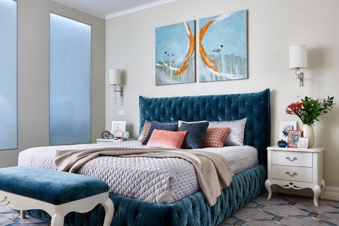 tweepersoonsmodel met een zachte rugleuning in het interieur