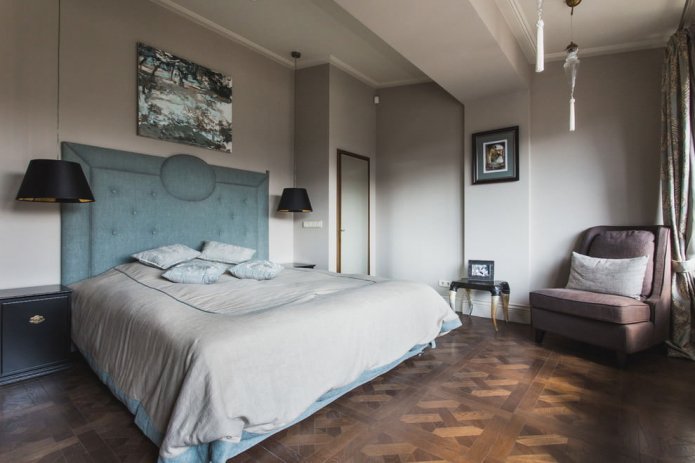 tweepersoonsbed in de slaapkamer